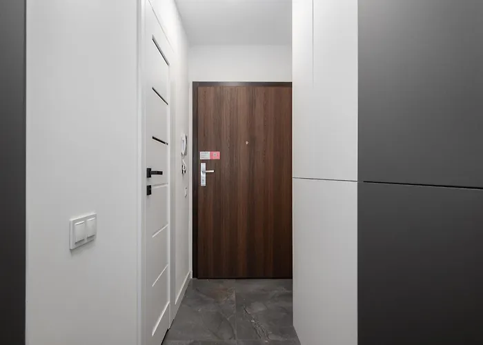 Hanza Tower 309 By Bookinghost * Szczecin