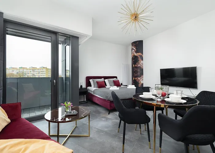 Hanza Tower 309 By Bookinghost