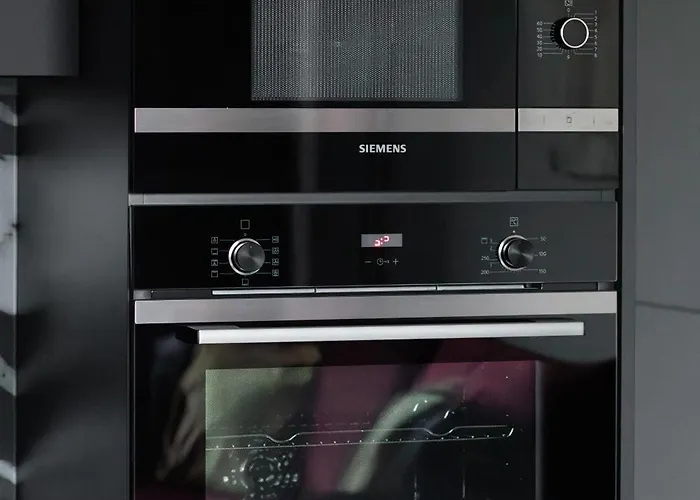 Hanza Tower 309 By Bookinghost *